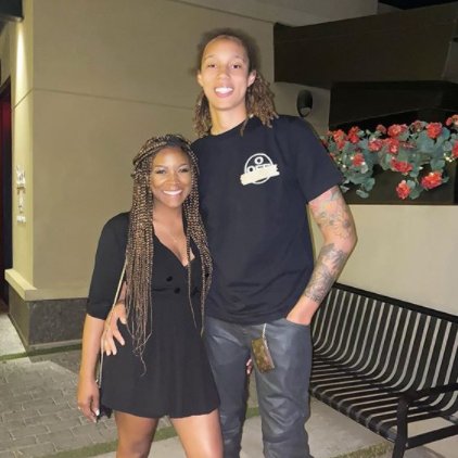 Aziulan on X: "Brittney Griner e Cherelle Griner https://t.co/8m9eLAibuG https://t.co/u3EwdPbBxX https://t.co/hvQ4lEdbCu" / X