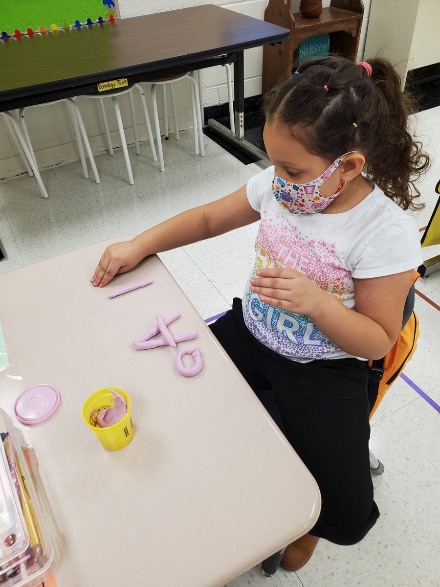 MsChandlerELL's tweet photo. It makes my teacher heart happy to see our kindergarteners choosing to practice letters this morning during their free play play-doh time!  @GuilfordEle @ms_rinehart https://t.co/ecNIts7sWx