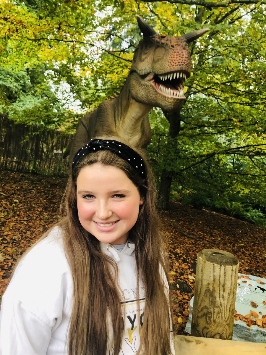 RyanAnneh690's tweet photo. @BainsfordPS Billie enjoying the Safari Park... October home learning adventure @mhairianne https://t.co/SdLBwU84sA