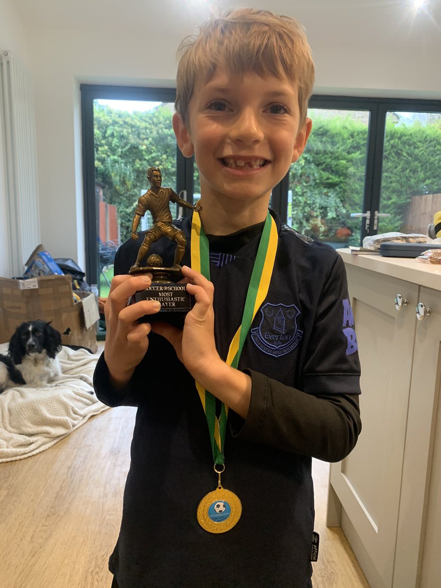 DanielEnumber10's tweet photo. Football soccer school, most enthusiastic player trophy and medals for my brother and me! #brothersforlife @Everton @graeme74dj 💪🏆🏅🏅⚽️⚽️ https://t.co/DFV6NHqwBX