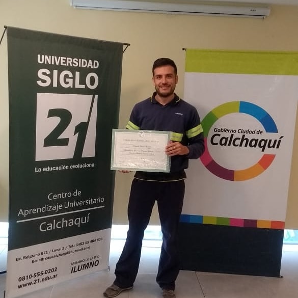 Acá también porque estoy súper feliz y orgulloso de tener el título en mis manos!!!!