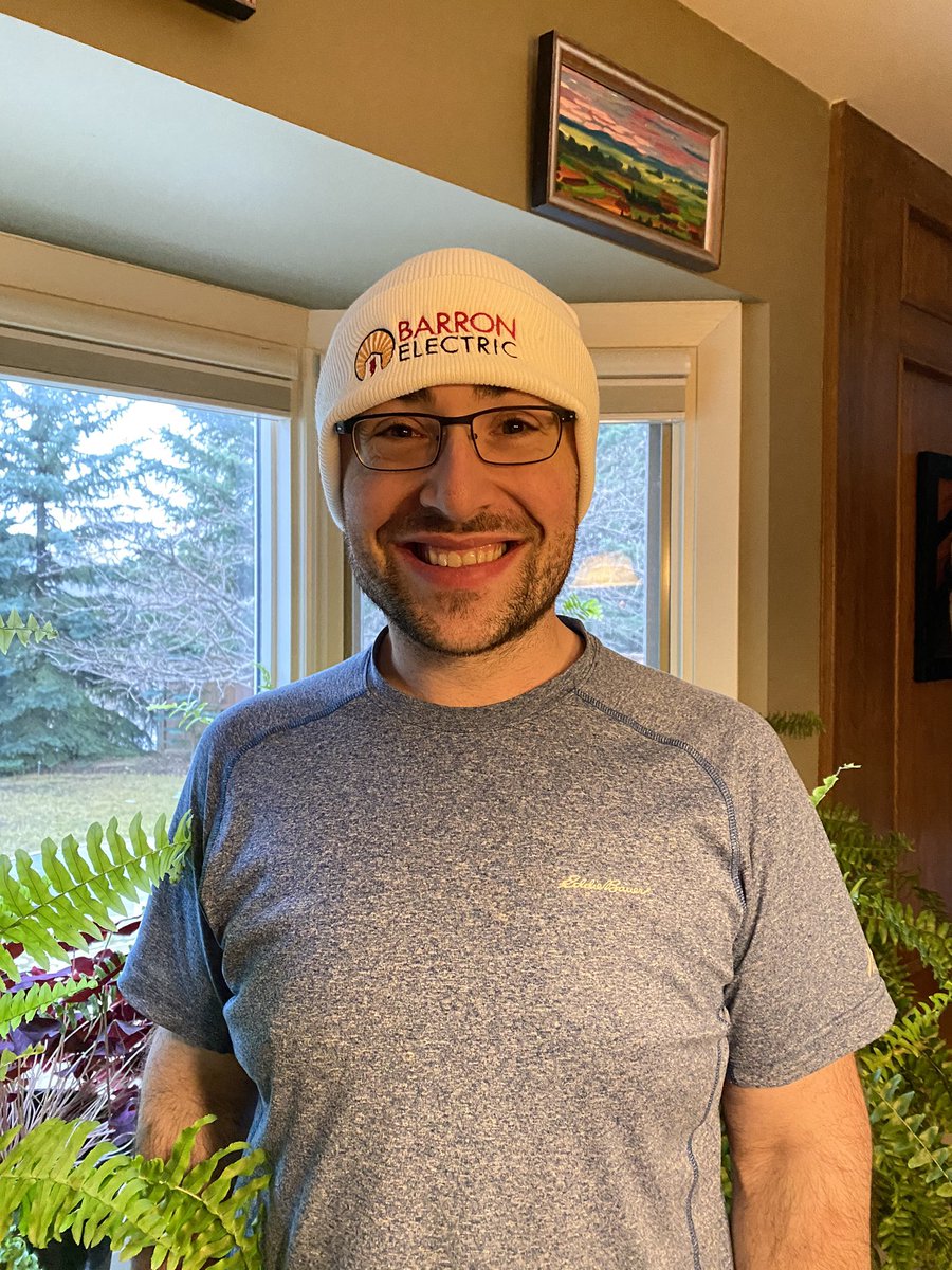 barron_electric's tweet photo. New Barron Electric winter hat! https://t.co/WJlalSppaM