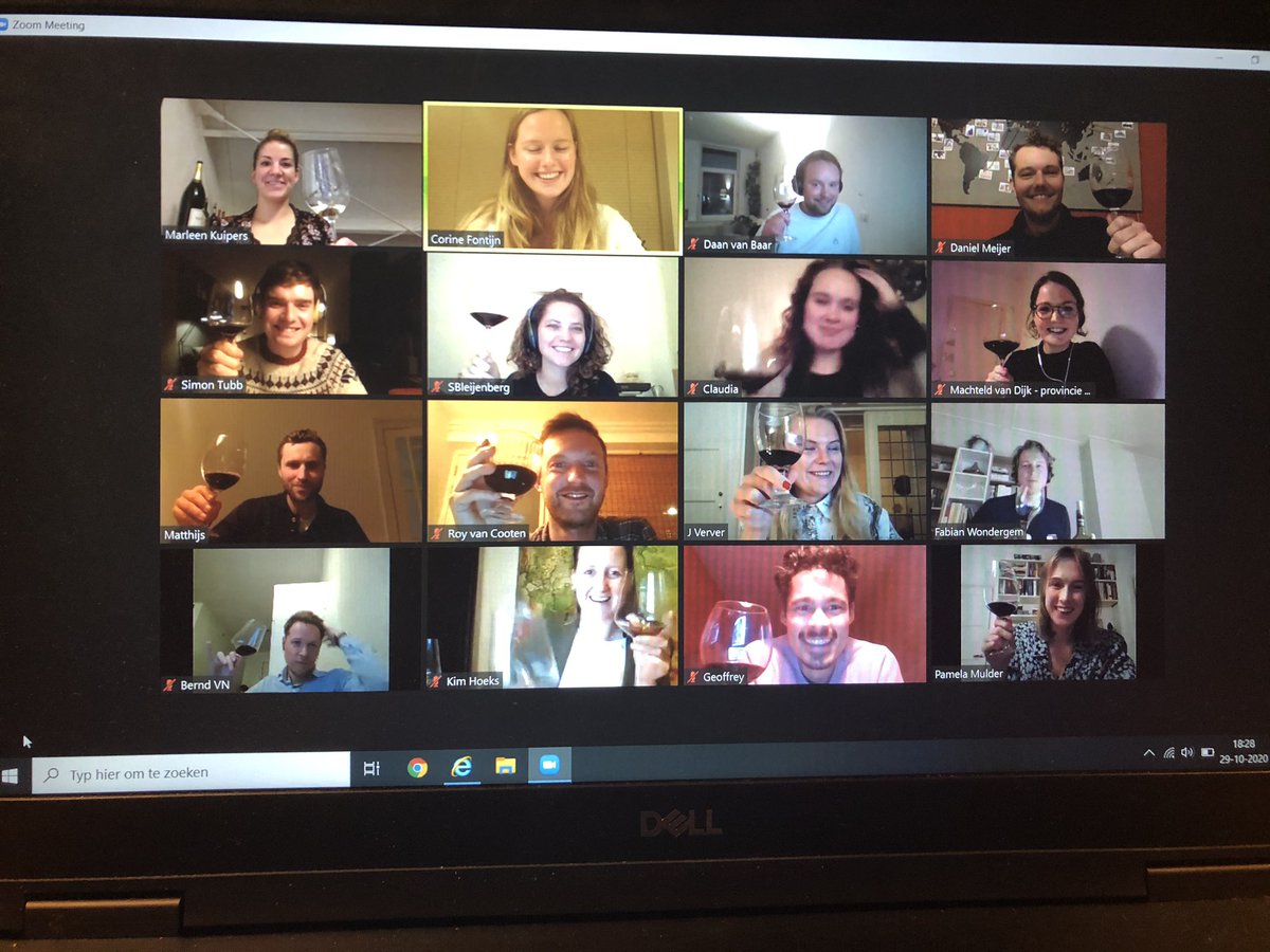 De HYPE leden hebben een wijnproeverij. Alleen Europese wijnen natuurlijk !