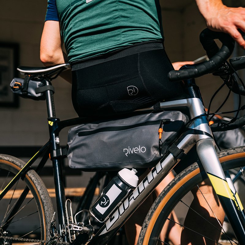 Our new Nevis frame bag provides storage on the move, whether you're crossing continents or cruising to the office.

rivelo.cc/products/acces…