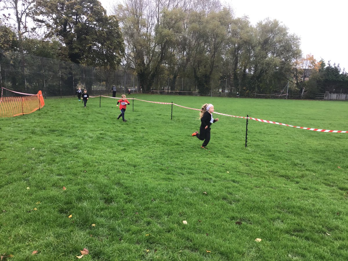 SaltergateSchs's tweet photo. Wow what a fantastic effort by all the Infant children today in our Cross Country Event. All the children did incredibly well despite the rain and loved getting muddy! Thank you to all our volunteers from school as well as @HarrogateSSP and @htafccf. #crosscountry #classbubbles https://t.co/mCXlhqQNzj