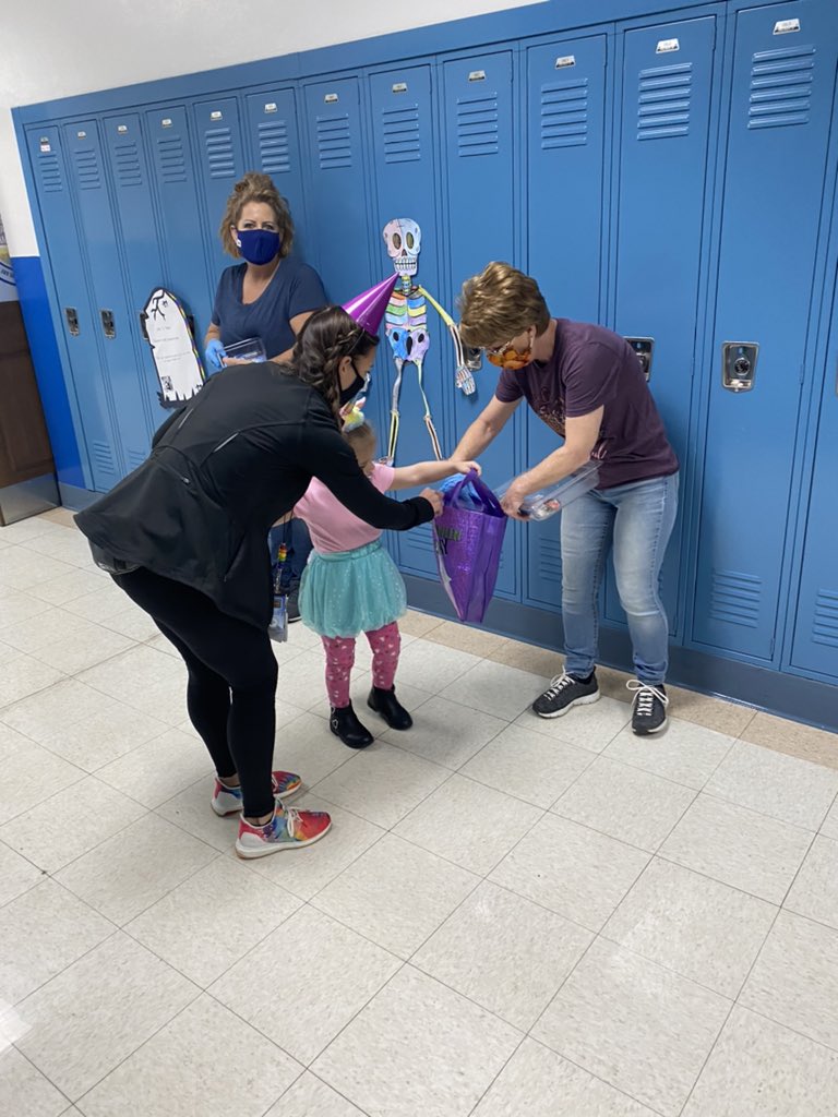 MrMose_PHS's tweet photo. Trick or Treat FLCS style. Teachers and students dressed up and handed out candy to our preschoolers. They have worked hard to decorate the building for the kids. Fun day and super proud of our staff and students. #FLSD #FLCSPride https://t.co/8FQkCxTMVf