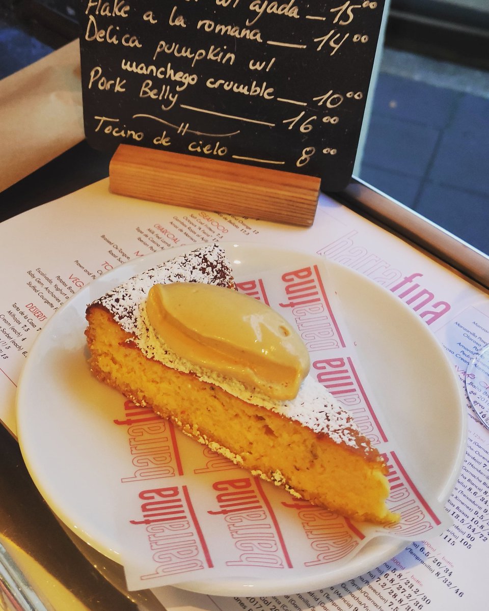 Two days for Halloween. Our chefs are being preparing amazings dessert like this one: Flaó Cheesecake! From Balearic Islands served with chestnut and white chocolate ice cream... 🎃🍁
#halloween #barrafina #london