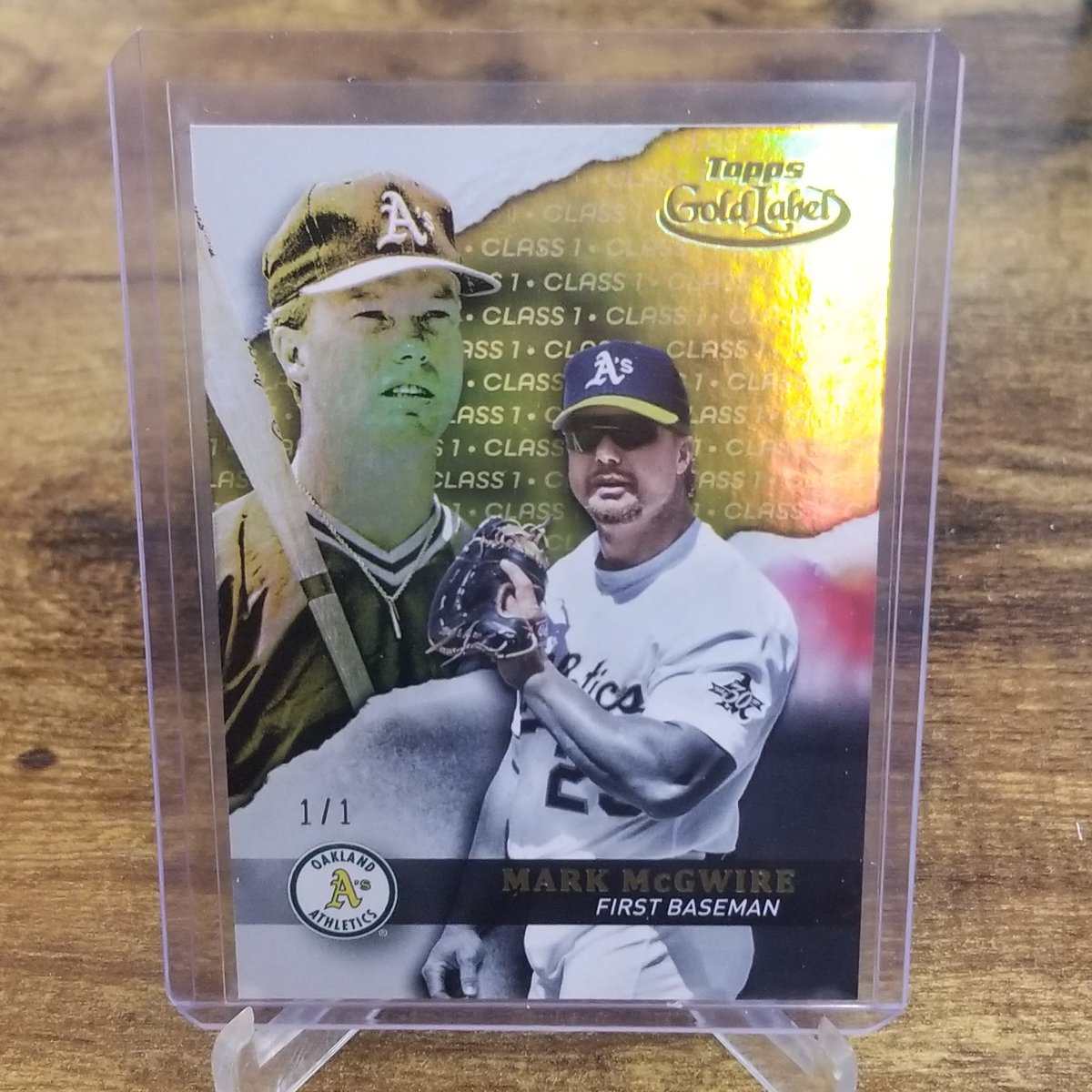 SportsCardJunct's tweet image. Sweet Big Mac 1/1 pulled from @Topps Gold Label! 

#SupportYourLCS #CustomerPulls #BaseballCards 
@RbiCru7 @Ballcardxchange @Cardcollector2 @shopmeelypops @linkmycard