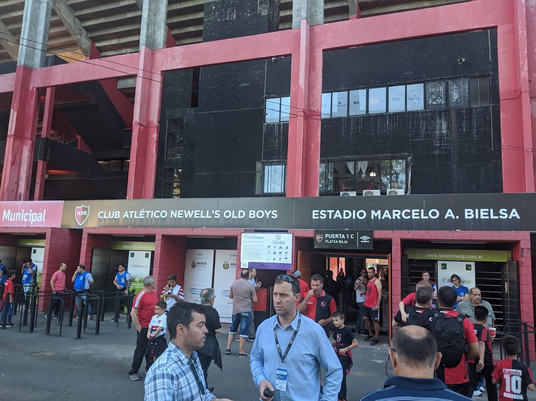 Known as "El Coloso del Parque" (The Colossus of the Park), the ground was renamed after  #LUFC manager and Newell's legend Marcelo Bielsa in 2009. A few months earlier, I had been to see Leeds play & now, 11,000km away, I was at the place where Bielsa was first worshipped.