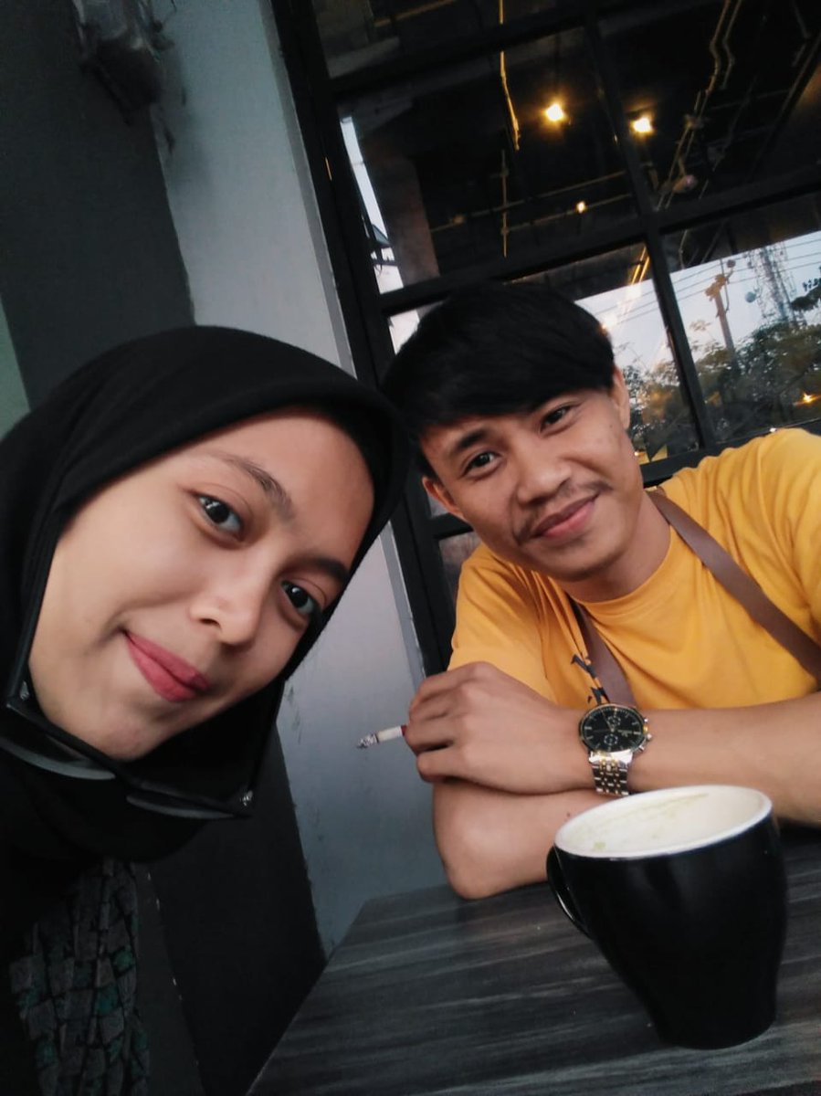 _abcdeath's tweet image. Kalo cowo banyak cewenya, berarti pakboi
Kalo cewe banyak cowonya, kan cuma temenan_-