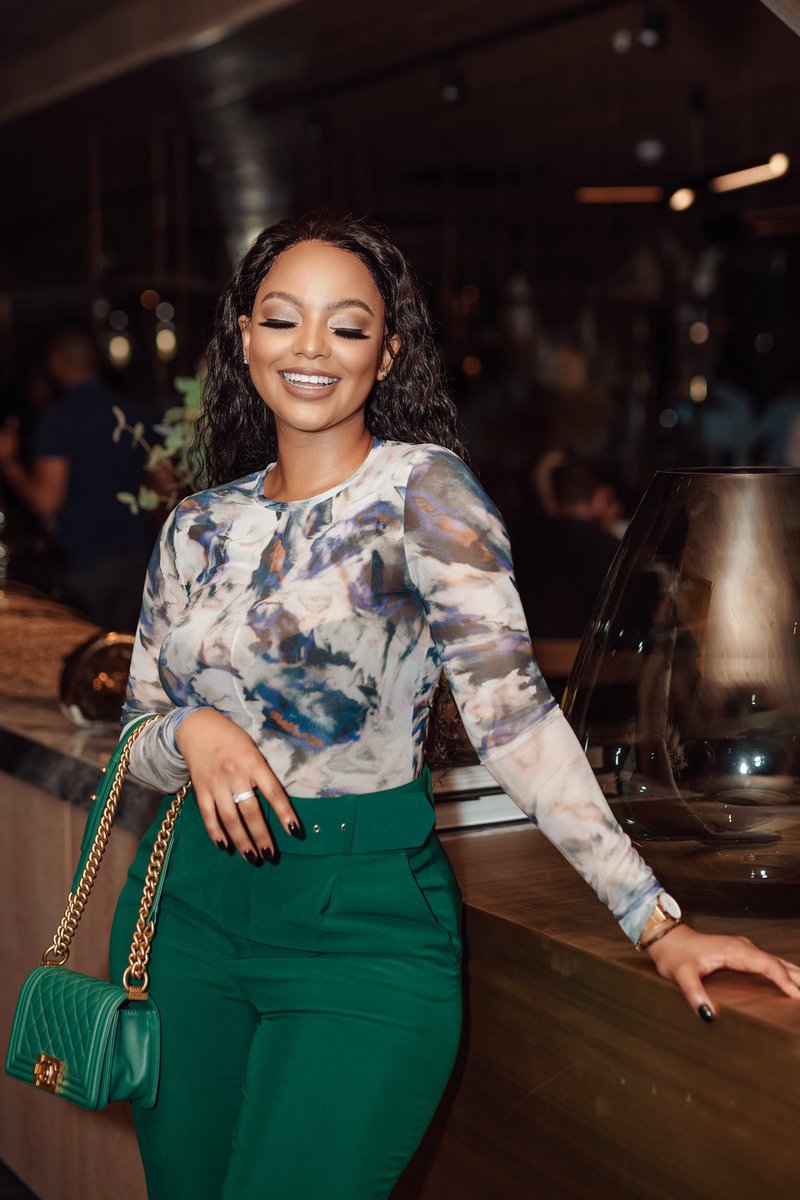 mihlalii_n's tweet photo. I love trying new beautiful spaces, thank you for having me at the Solo restaurant launch @OrchardOnTwo5 π€
Ph. @ThapeloMabotja_ @_RTCSTUDIOS
#WelcomeToSolo #EnjoyLifeSolo https://t.co/SPzflufTMx