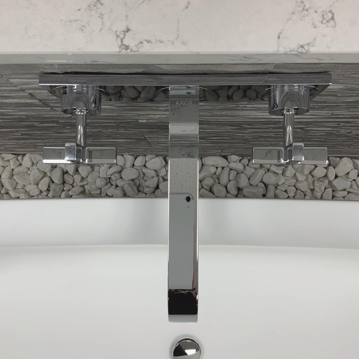 AcaeliaKB's tweet photo. Introducing @AB_Britain - another exciting addition to our ever-growing #showroom collection🏡Keep your eyes open for images of a recently completed #bathroom where we have used beautiful natural quartz throughout 🤍Visit our #Macclesfield showroom to see for yourself #Cheshire https://t.co/1D43yToJtK