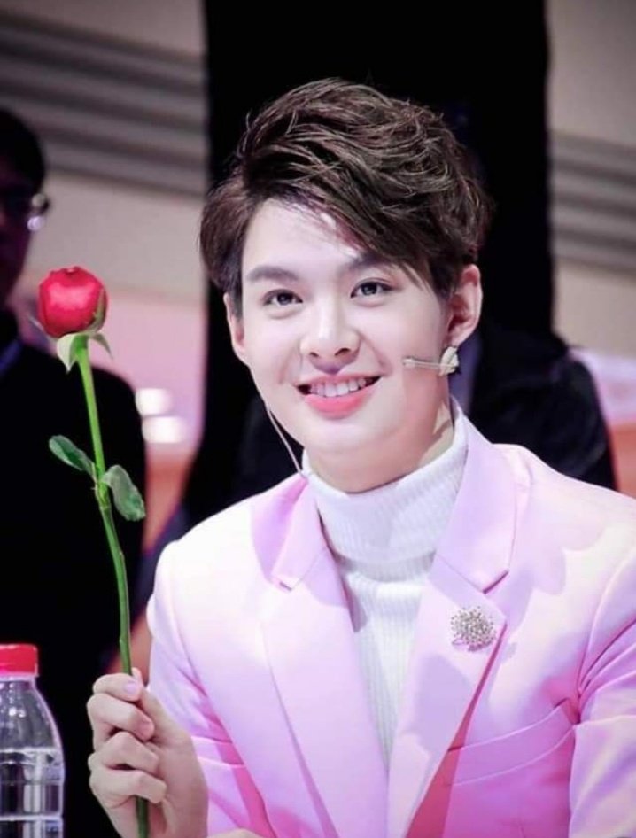piyalovesaint's tweet photo. So I think only our support n encouragement is enough for you
    Though I can't support you in all things...... At least I can support u through my words n prayers right, yes u always remind me the need of prayers in our life #Saint_sup  #MingEr_inter  #SOLOSAINT2020 https://t.co/qlUaDBBu6G