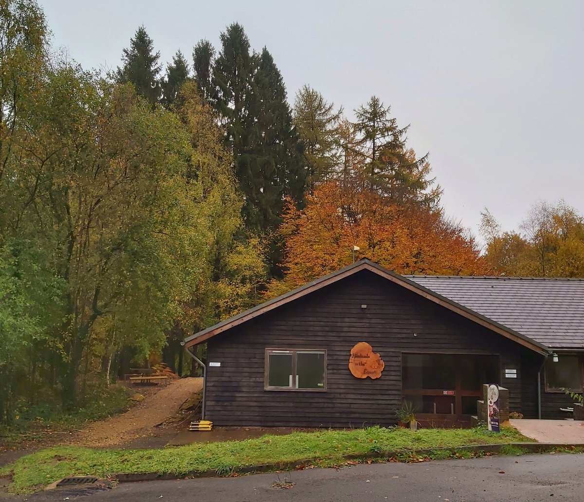 forest_handmade's tweet photo. The shop is looking very autumnal today 
🍂
Opening back up Monday 9th November https://t.co/A5W4sp6Vee