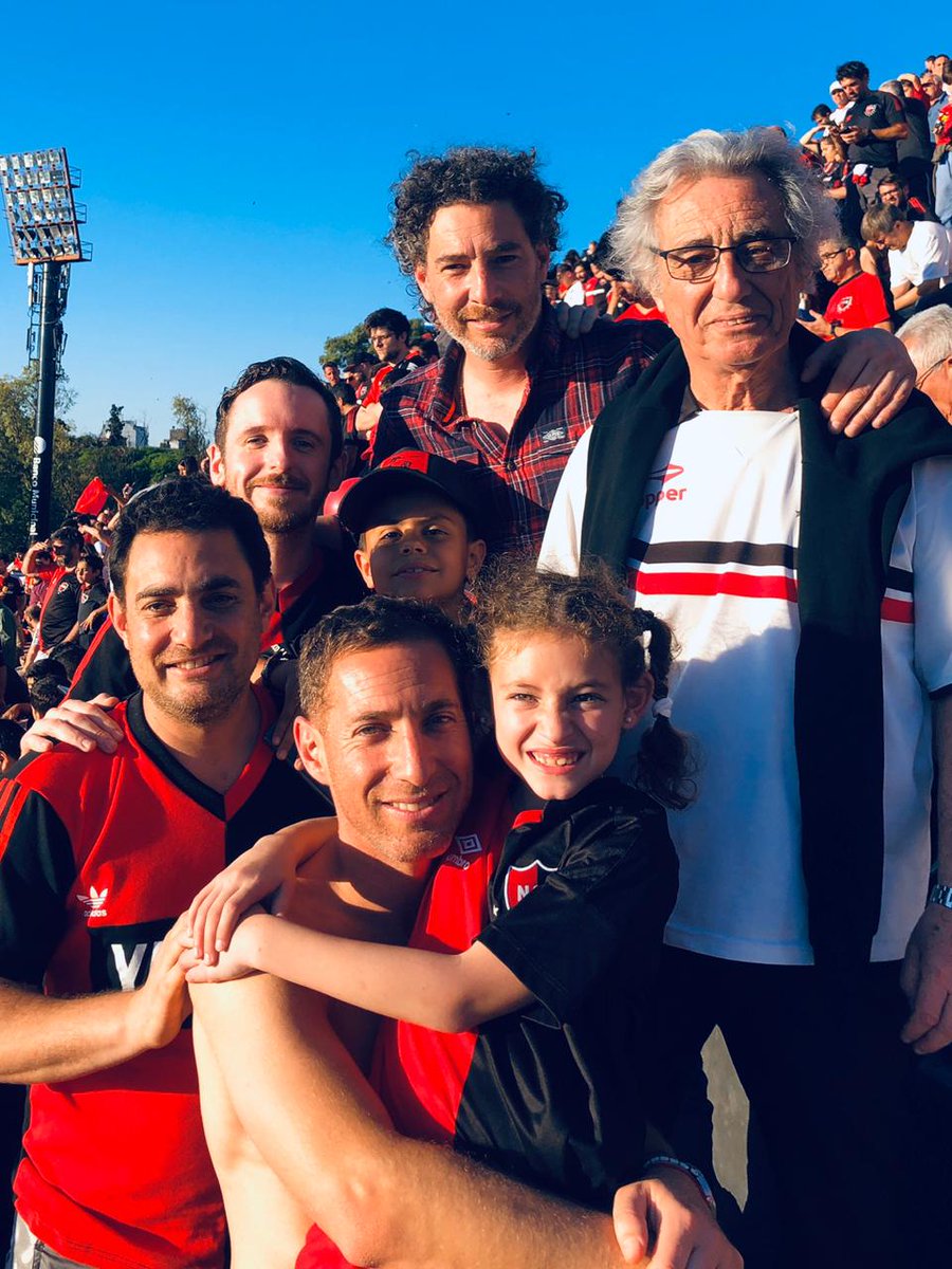 Before the game, I was introduced to Nico's family, The Blojs, who have been coming to Newell's for decades.They embody what it means to be a Newell's fan. They made me feel like I was part of their family. They say that Irish hospitality is unrivalled - I know that's a myth!