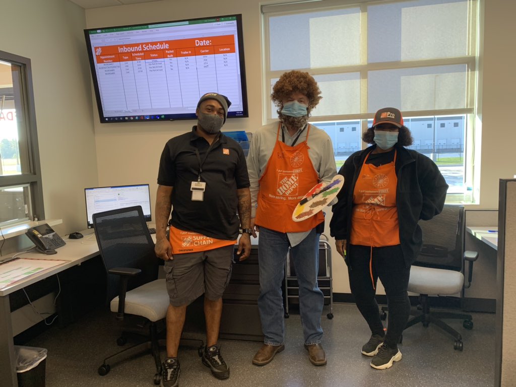 THDJodiColeman's tweet photo. When leaders lead it’s serious business!🤪#MDC5831ITSWHATWEDO! https://t.co/jmZ96dXw4L