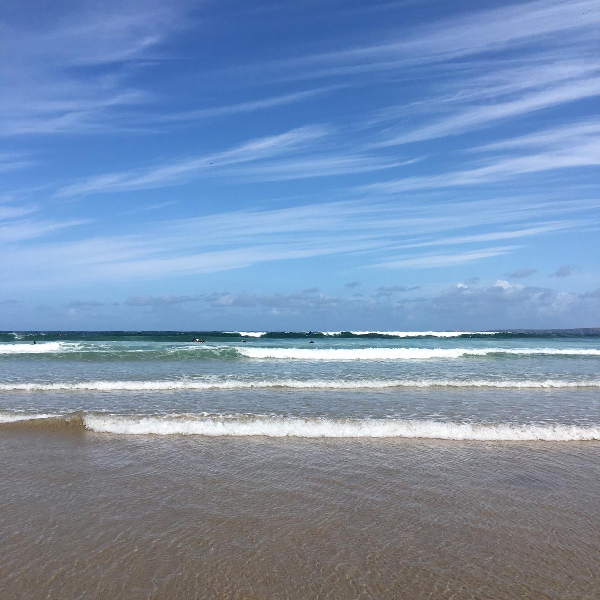 coastmag's tweet photo. Another #coasthour complete! Thanks so much to everyone who joined in with celebrating our incredible UK coastline. #coasthour will be having a rest for a while, but please do keep in touch and continue sharing your inspiring coastal stories with us! We'll see you soon Coasties! https://t.co/77RH7mkWtf