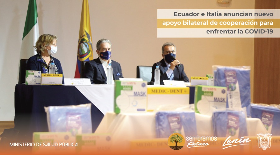 Salud_Ec's tweet photo. Las autoridades ratificaron que el apoyo total de Italia es de USD 3 millones. La primera fase de donación ya fue adquirida y distribuida en Equipos de Protección Personal (EPP) y capacitaciones en temas de bioseguridad para los médicos del país → https://t.co/m5wF21HPsg https://t.co/eCx4UpWTNo