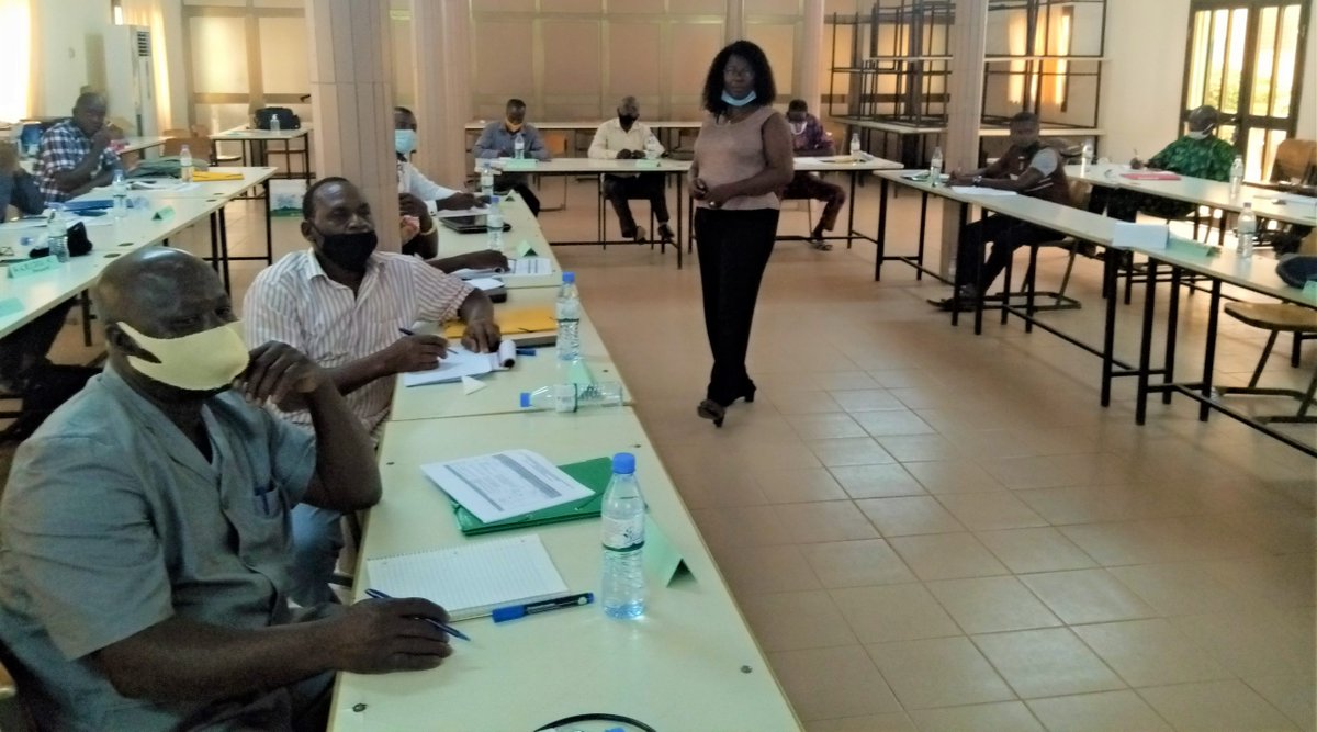 colead_link's tweet photo. #Togo  - Formation sur la protection intégrée des cultures, l'usage sécurisé des pesticides, et les techniques d’animation de base au profit des encadreurs de la #FENOMAT .
#FFM #COLEACPauTogo #COLEACP2020 

https://t.co/mW7CJQlx68 https://t.co/F3rB2j5iDC