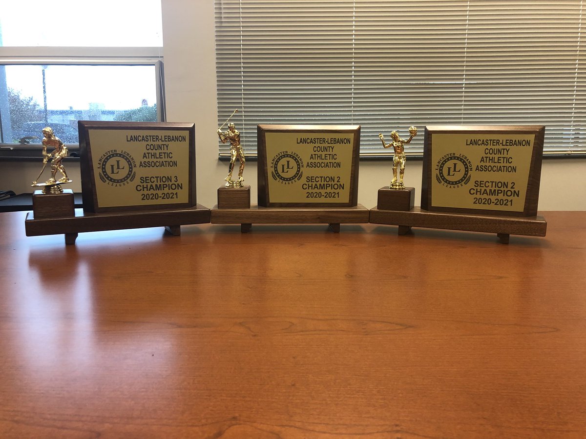 GSSpartanSports's tweet image. Trophy collection from this Fall! Hoping to add a few more before the season ends. #SpartanPride 

@ELANCOSD @GSGolf @GSFieldHockey @VballGs