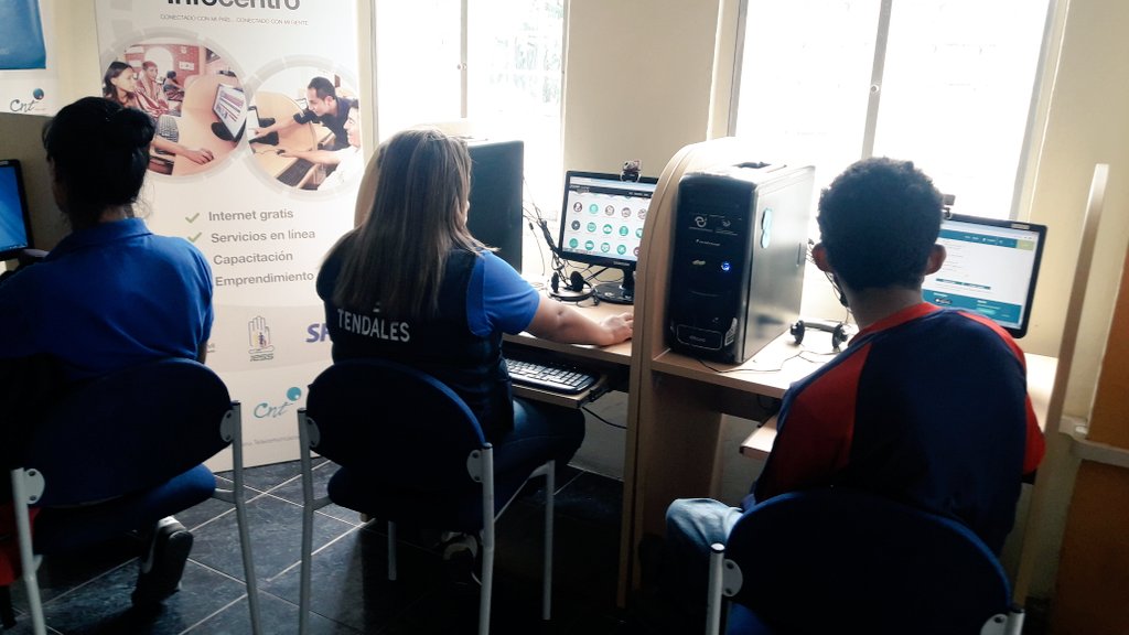infotendales's tweet photo. #ElOro Los promotores del proyecto Adulto Mayor del Gad Parroquial d Tendales se inscribieron en la Plataforma Virtual Capacitate para el Empleo,para generar y potenciar sus conocimientos y brindar la mejor atención al visitar a los beneficiarios del proyecto de nuestra Parroquia https://t.co/j2kOVGIl9t