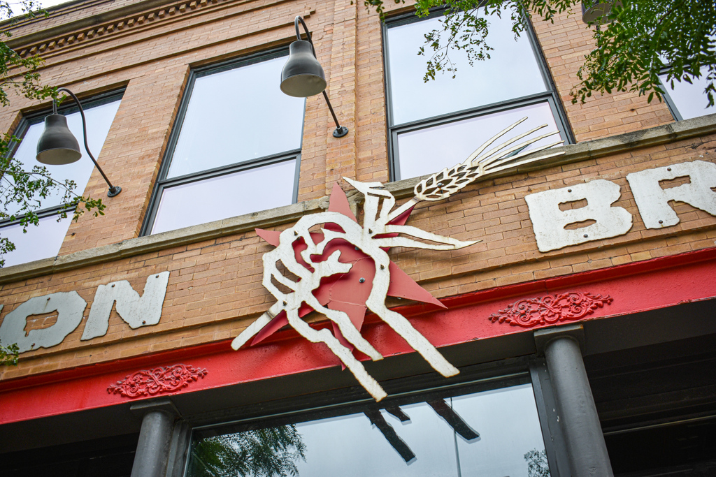 [THREAD] Based on the recent restrictions on indoor dining and everything we have learned while working to reopen, Revolution Brewing is making the difficult decision to close our Milwaukee Ave. Brewpub for the winter.