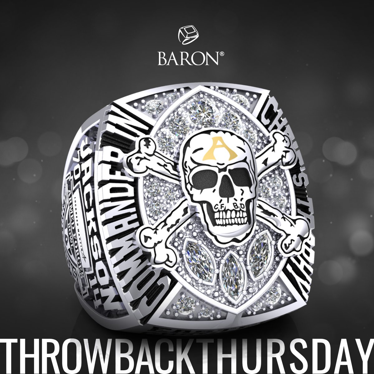 BaronRings's tweet photo. #throwbackthursday to the Army West Point 2018 Commander in Chief's Trophy Championship Ring 💍☠️

#baronrings #baron2020 #baronchampionshiprings #championship #rings #football #armywestpoint #commanderinchiefstrophy #stones #sports https://t.co/1nGkpZVhep