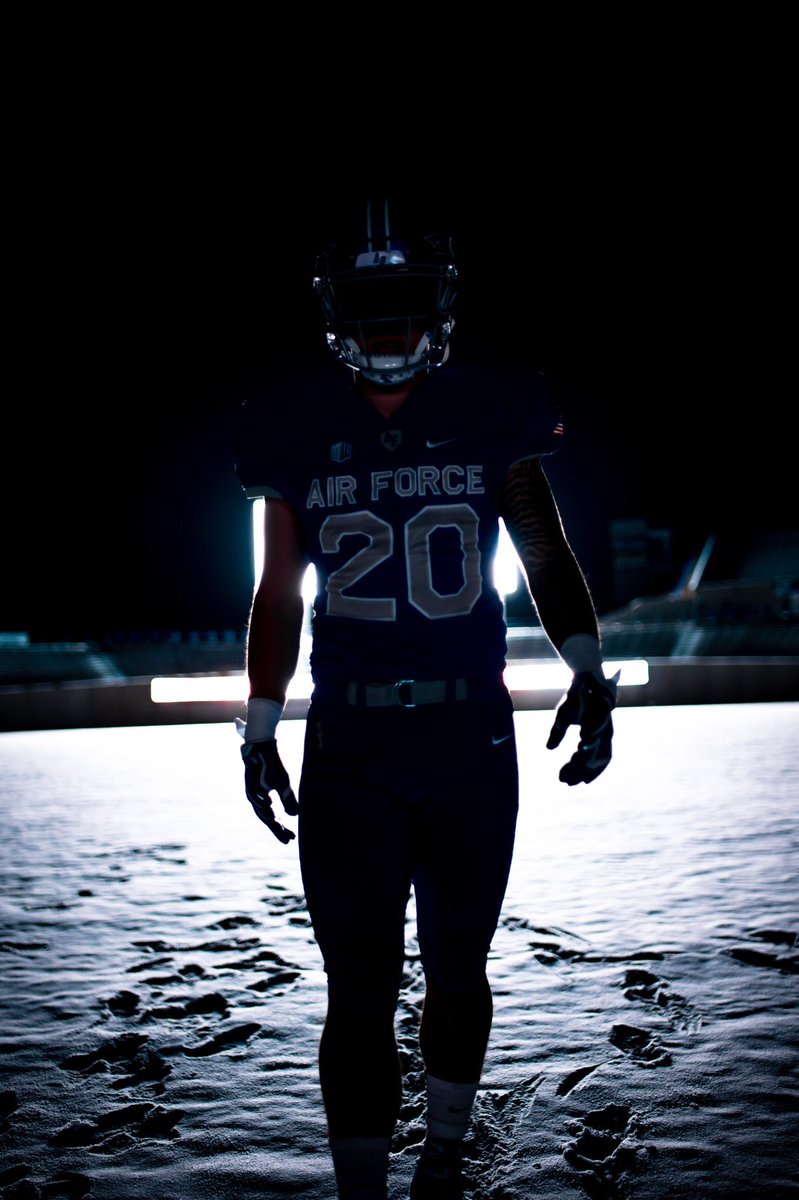 “I fear not the dark itself, but what may lurk within it.” 🌑⚡️