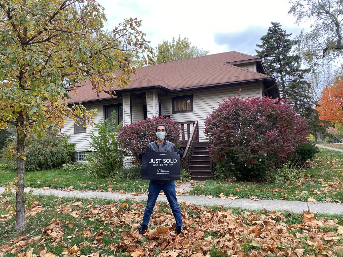 SeikoRealtor's tweet photo. Congratulations Orn, Leo &amp; Jaidee. I’m so happy for your new home in Westmont🤩🏡 I can’t wait to see it after the renovation is complete🙃 

#getitdonewithseiko #homesweethome #Westmont #fixerupper #getitdonewithseiko.com https://t.co/jrlo0738Ny