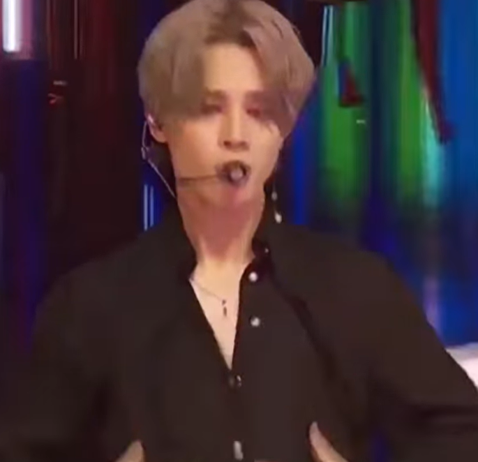 + or even MAGNETS! that can be ripped off in an instant!usually the second outfit is worn underneath the first but this is exactly what jimin did too BUT as you can see that in outfit one doesn't look like there is another shirt underneath!