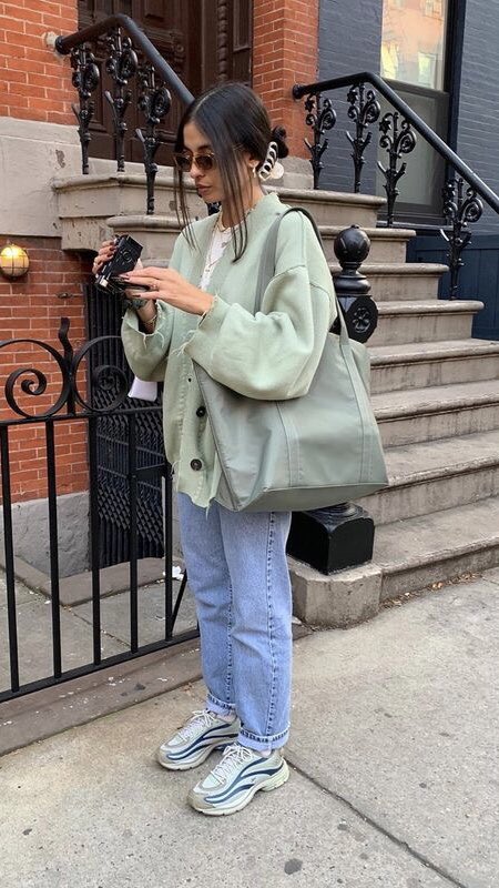 IcietM's tweet photo. @frank_boert Le “Boyfriend Jean” un nom commun pour parler des “Loose Fit Jean” (en gros tout le contraire des Skinny Jeans) avec ce côté relaxe, le “Boyfriend Jeans” devient célèbre quand des femmes (et plus précisément #MarilynMonroe) commence à porter des vêtements considérés pour hommes. https://t.co/tdp3UDlpmK