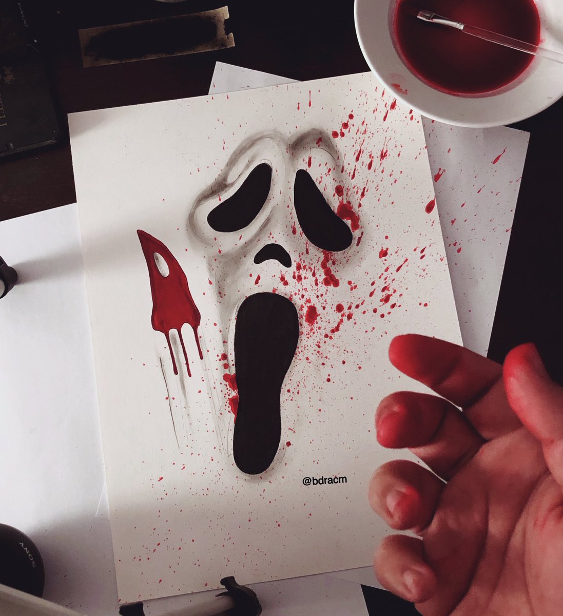bdracm_'s tweet photo. الرسمه و خلف الكواليس ..
- Scream https://t.co/bElzpsNqMY
