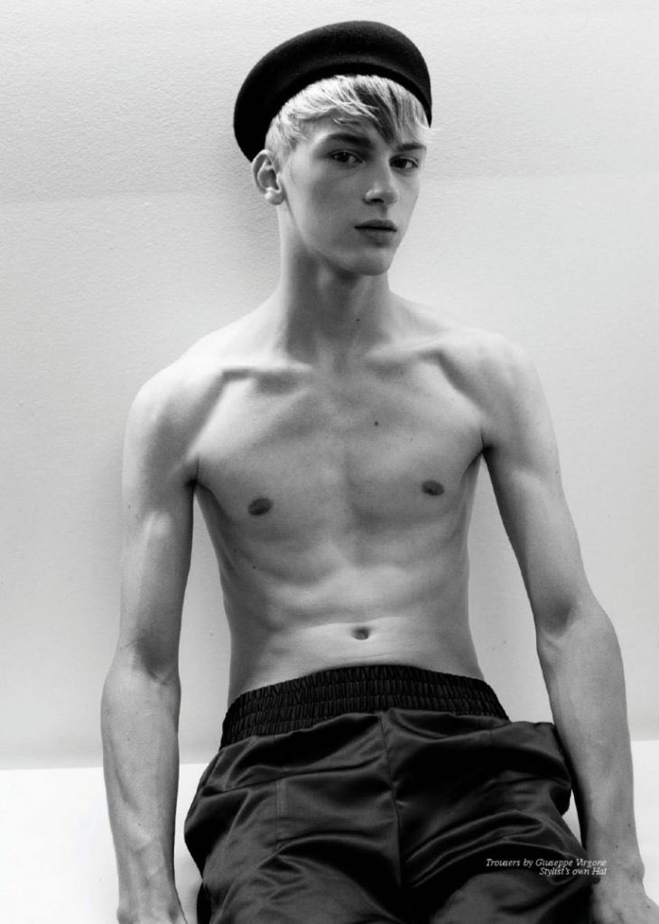 Skinny_bums's tweet photo. #thinspo #bonespo #proana #promia #edtwt https://t.co/ZFG2kd9QXZ