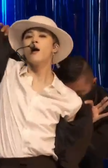 + or even MAGNETS! that can be ripped off in an instant!usually the second outfit is worn underneath the first but this is exactly what jimin did too BUT as you can see that in outfit one doesn't look like there is another shirt underneath!