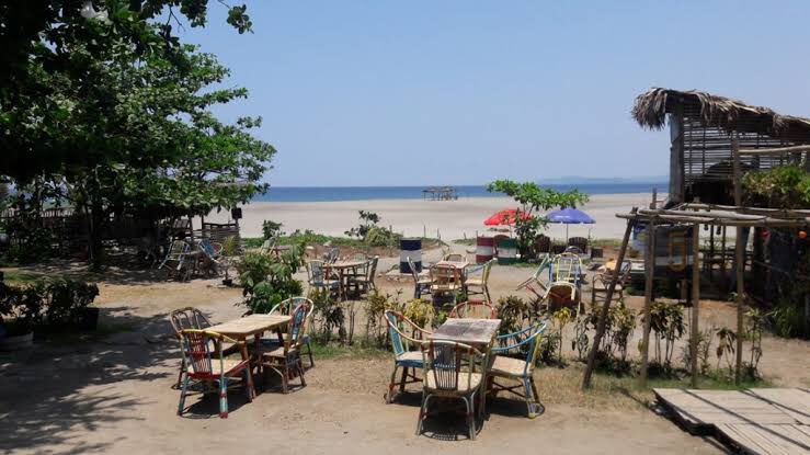 skoono_'s tweet photo. #The3DGame
Day 6: La Union! Where he could enjoy the beach and music fests at night where open mics are likely. He could dedicate a song to his fans. No beer for him though, he can only have lemonade as I enjoy my drink.
#ADayWithDaniel
#Dear_Our_Daniel
#Dandelions_With_Daniel https://t.co/YttoSYxFn7