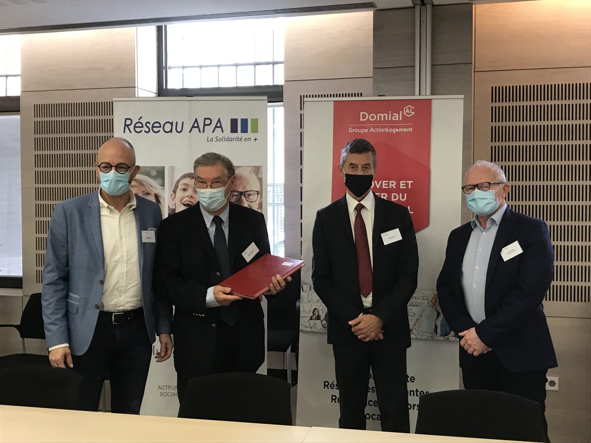 Plus que jamais Domial renforce sa politique #seniors et s'engage avec le #RéseauAPA et l'#ABRAPA 
Objectif : permettre aux plus âgés et/ou en perte de mobilité de conserver un #chezsoi le plus longtemps possible. 
#laviecouleurseniors #qualitédeservice #servicesadomicile