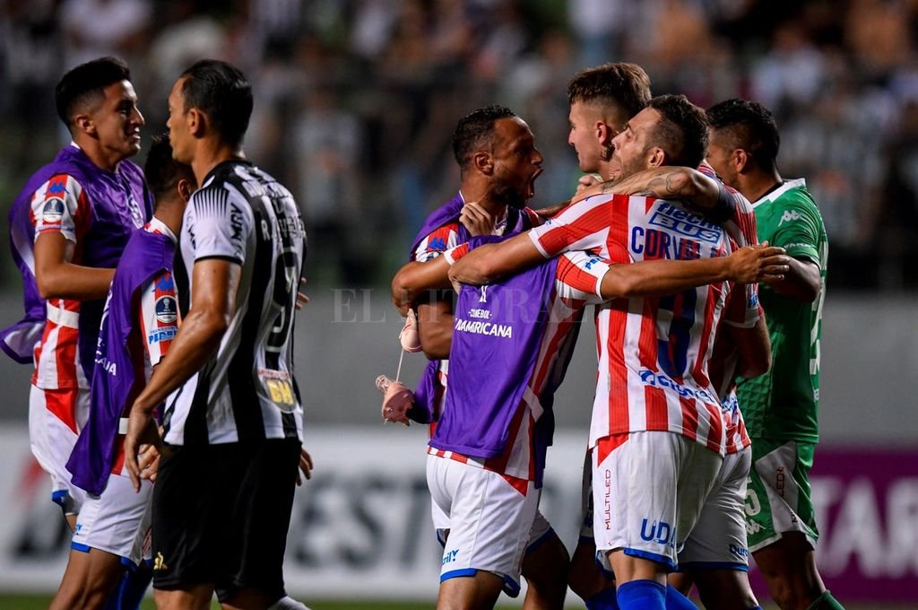 futnws's tweet photo. 🤔 ¿Cómo llegan los equipos argentinos a la segunda fase de la #CopaSudamericana?

✔️ #Unión viene de eliminar a #AtleticoMineiro🇧🇷 por un resultado global de 3 a 2. https://t.co/Xawqlnmb9u