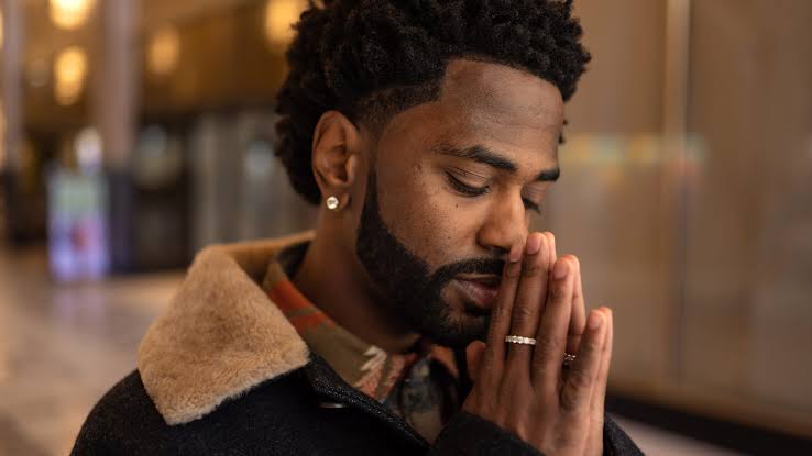 50. Big Sean.Sean is easily one of the best lyricist of this generation whose projects are above mid. His top notch flows can make him go head to head in a ring with any rapper out right now and it's no doubt how mature his music is at the moment.