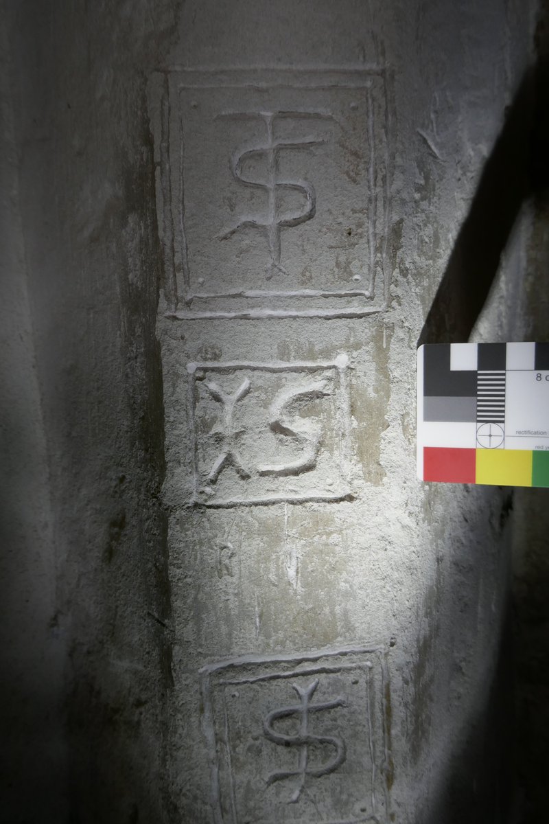 The church is also notable for what appear to be several  #memorial  #graffiti, such as these initials in boxes. There are other initials that are more recent than  #medieval. We’ll have a look at them in a moment. 6/