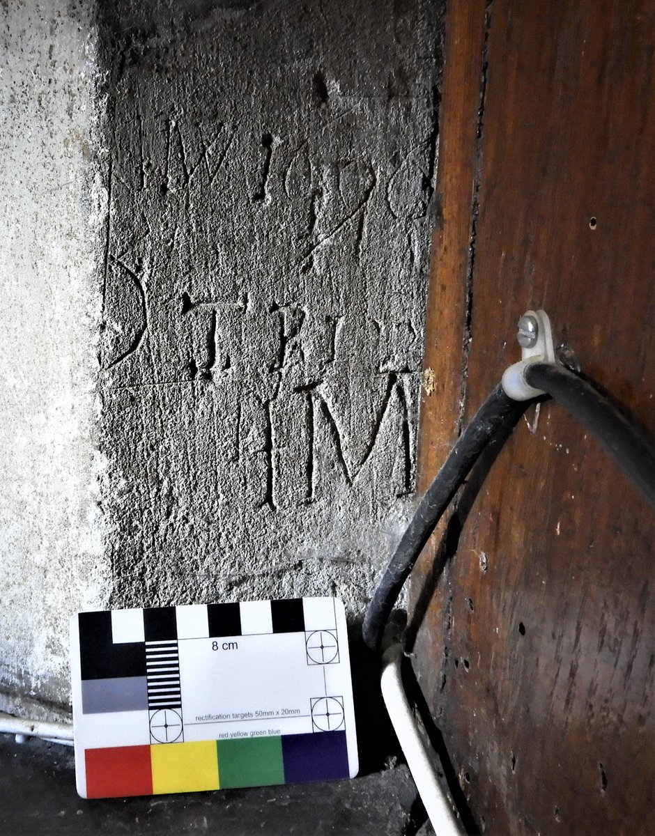 Whatever their purpose, these  #graffiti demonstrate the determination of people to make their mark on the  #church fabric. These letters are virtually at floor level – indicating that the engravers were on their knees. 8/