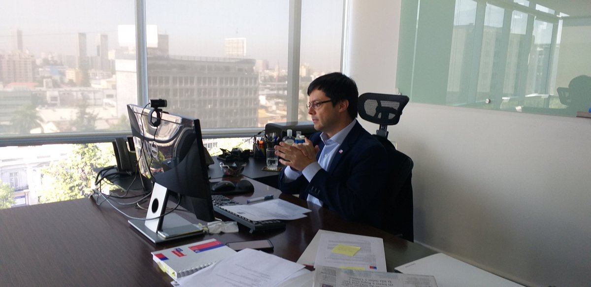 AHORA subsecretario de Economía <a href="/ecarrasco_z/">Esteban Carrasco Zambrano</a> en entrevista con <a href="/InfinitaFM/">Radio Infinita</a> explica cómo usar la plataforma tuempresaenundia.cl para que las personas puedan reinventarse y emprender con sus propias ideas y negocios 🙌