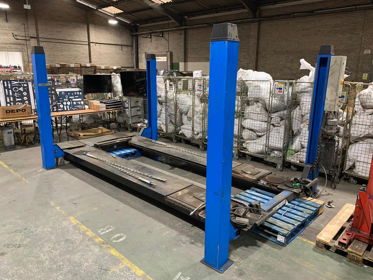 John_Pye's tweet image. Bid now on a large selection of #garage equipment 🚘 🚐 Lots include: 

➡️ 2020 #Ravaglioli Two-Post Vehicle Lifts
➡️ 2013 #Hoffman #Quadralift 443SRTC Ramp
➡️ 2019 #Tecalemit Class 7 ATC Brake Tester
➡️ Gas Analysers and much more!

View info - bit.ly/2HKzZES