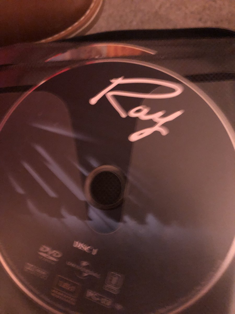 bwon35's tweet photo. Throwback Thursday....October 29,2004....Ray is released in theaters...RIP Ray Charles and Ahmet Ertegun...#ilovethe00s..#Ray...#JamieFoxx..#ripraycharles..#ripahmetertegun..#terrencehoward...#WendellPierce... https://t.co/1NSuF6PL2r