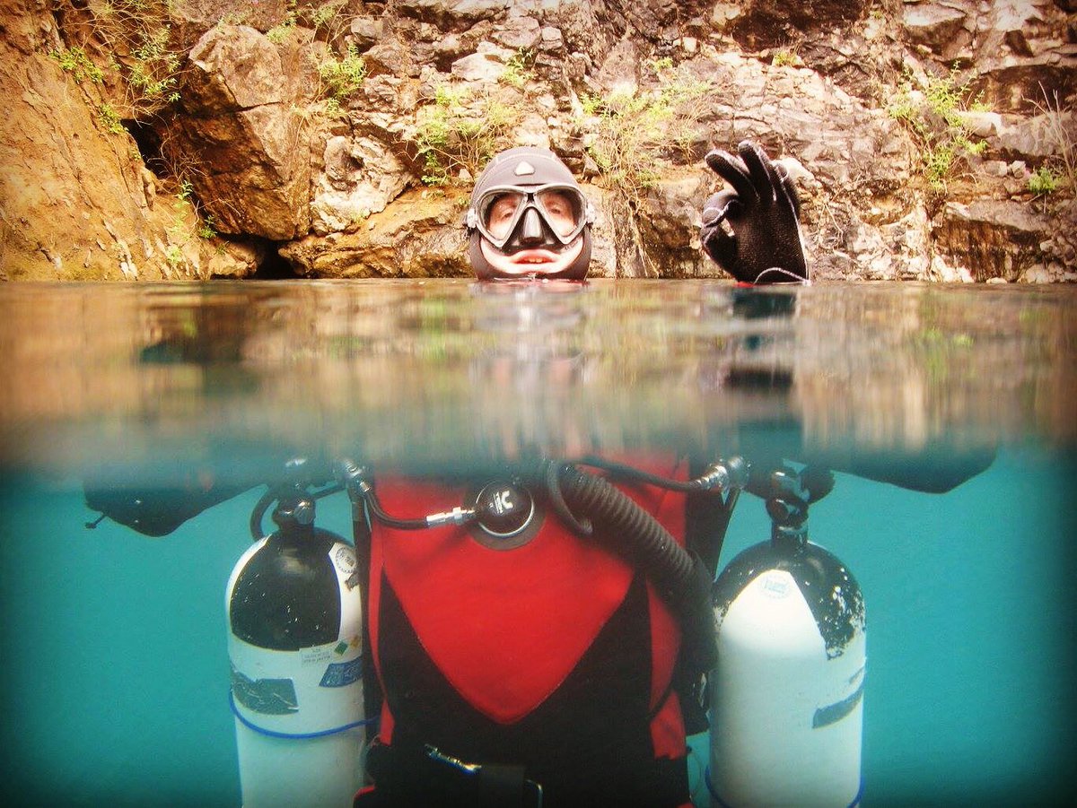 smbdiving's tweet photo. Looking forward to a weekend of diving with a dear friend #ndac #quarrydiving #chepstow #smbdiving #scottgillham #ThrowbackThursday https://t.co/NBRxrTpQB7
