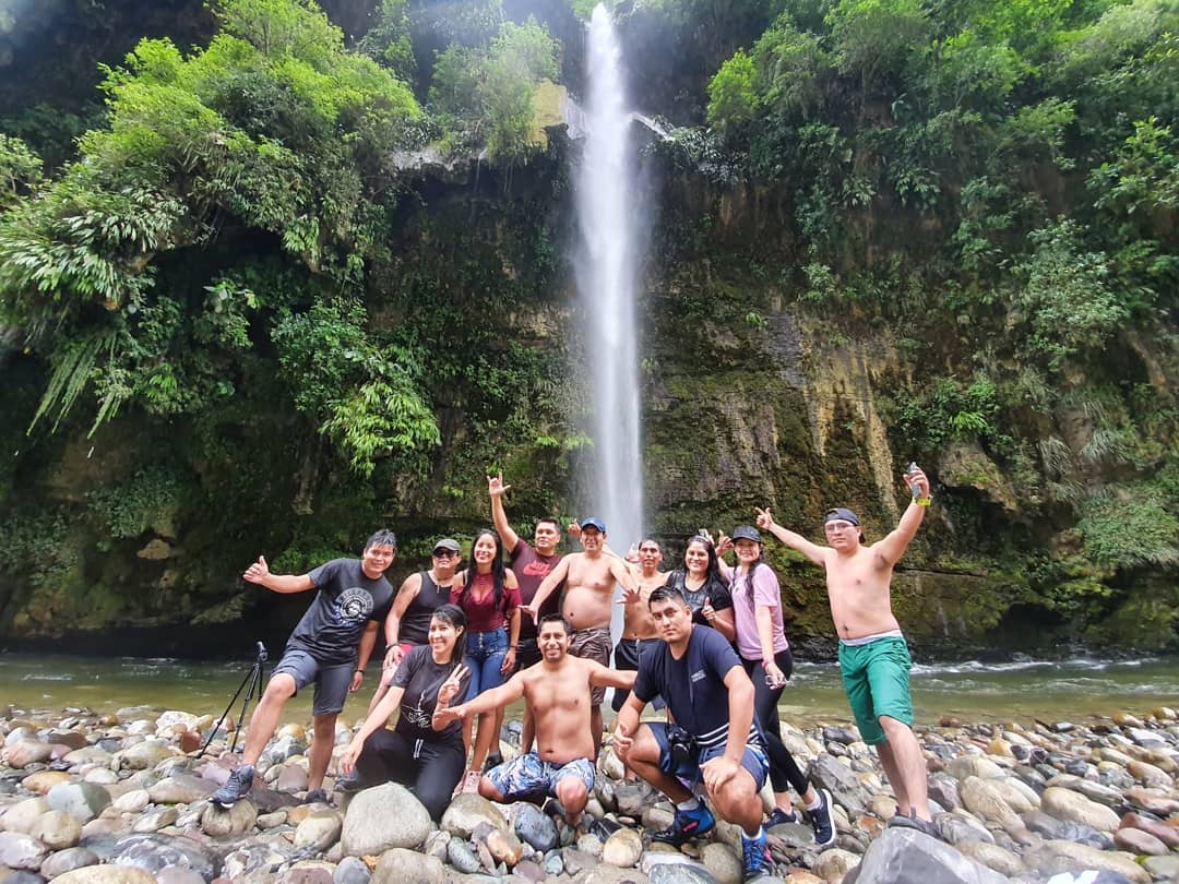 HuanucoTravel1's tweet photo. La Catarata Derrepente, es parte de los atractivos turísticos que el viajero puede hallar durante su visita a la región de Huánuco. #Trivar te lleva a los mejores lugares del Peru💚⛰ 📸🤸
➖➖➖➖➖➖➖➖➖➖
✅ Infórmate aquí: 📞 https://t.co/qcbJM2TBnh https://t.co/c3k2Yhcj0Q
