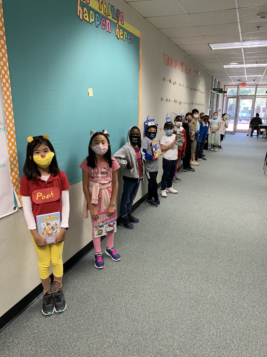 msJHoover's tweet photo. Character book day!! BPE_Broncos https://t.co/u8AFX57VYg