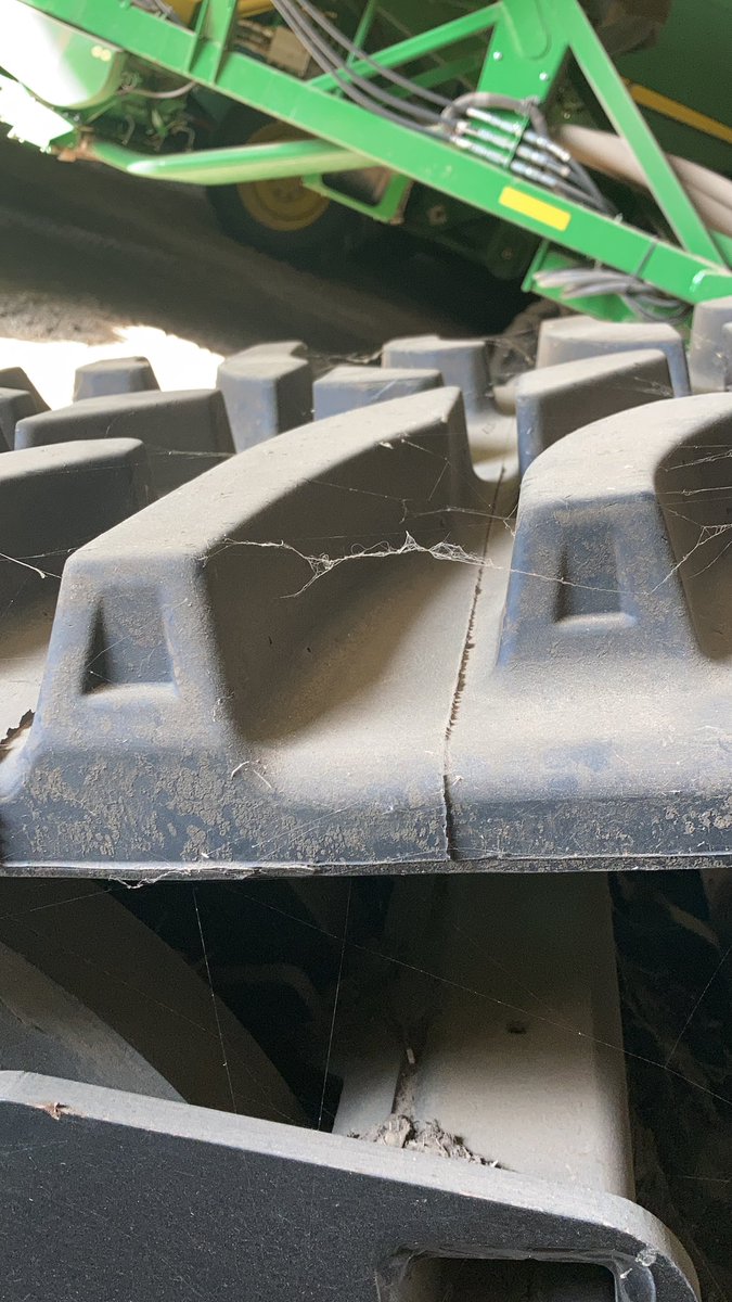 Andrewlee1814's tweet image. FOR SALE  Soucy ST-1000 Tracks  fit JD-S series combines 2018 used for 1500 Ac soybean always shedded tracks are 90% or better. $62,000 obo. Call Andrew 620-218-2500