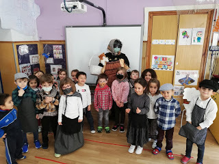 lamercemartorel's tweet photo. P4-CELEBREM LA CASTANYADA #eilamerce #p4lamerce https://t.co/VLr51iaoKk