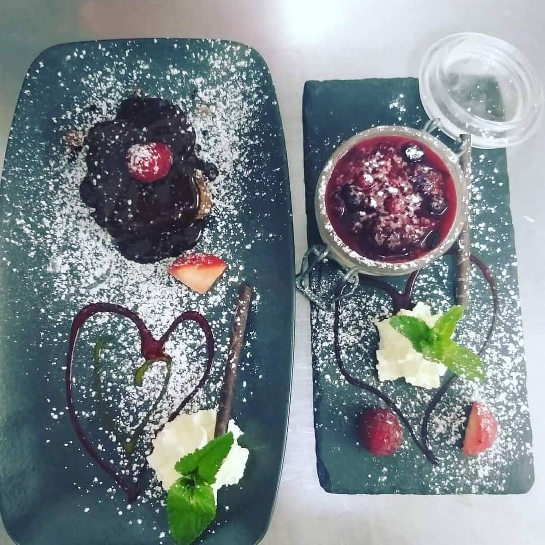 TheBectiveKells's tweet photo. Coffee☕ tea 🍵dessert 🍰

All available for takeaway 😋

We open Friday-Sunday
5pm-9pm

Preorder from 3pm 📞📧

Call us on 046 924 7780 or email everything@thebective.ie 📞📧

#itsalmostfriday🙏🙌 https://t.co/8HnqdOKQfT