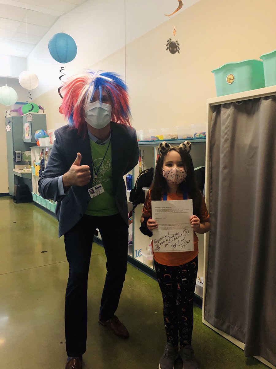 Mr_DylanWhite's tweet photo. Congratulations to Ella on her Positive Office Referral! You make us proud that you're a ROCKET! @JresRockets @WarrenCoSchools https://t.co/PPz94jvvLG